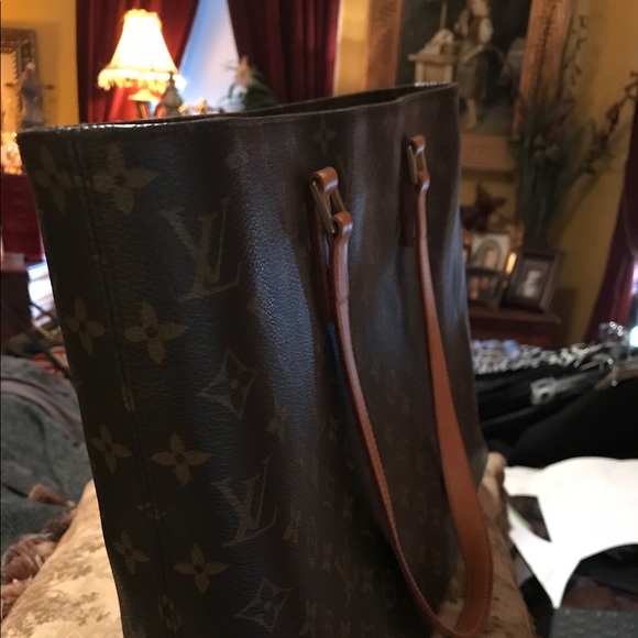 💋SOLD💋AUTHENTIC LOUIS VUITTON MONOGRAM TOTE. - Picture 7 of 8
